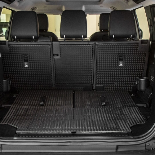 Land Rover Defender - Image 3