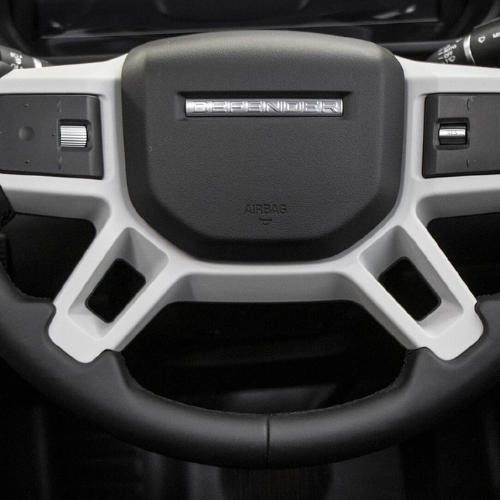 Land Rover Defender - Image 5